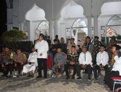 Danlanal Simeulue Hadiri dan Lepas Pawai Takbiran Idul Fitri 1447 H/2026 M di Kabupaten Simeulue