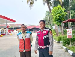 Patroli Presisi Jaga Jakarta, Unit Samapta Polsek Sawah Besar Pantau Aktivitas Warga di SPBU Pertamina Jl. Industri