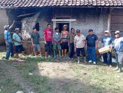 Pemerintah Desa Klapanunggal Gulirkan Program Rutilahu untuk Warga Kurang Mampu