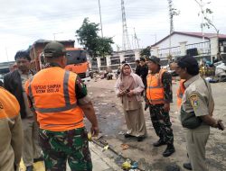 Kodim 0502/Jakarta Utara Bersama Pemkot Tangani Darurat Sampah di Papanggo Tanjung Priok