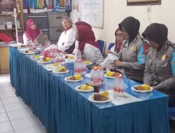 Polwan Jaga Jakarta Edukasi Warga RW 10 Kebon Kacang tentang KDRT dan Perlindungan Anak