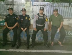 Ramadhan Penuh Kepedulian, Bhabinkamtibmas Cempaka Baru Sambang Warga dan Jaga Lingkungan dari Tawuran