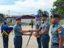 Danlanal Bintan Pimpin Upacara dan Berikan Reward Kepada Prajurit Berprestasi