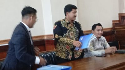 Pemohon Hadirkan M. Ali dan Jumadi dalam Sidang Praperadilan H.M. Zubairi