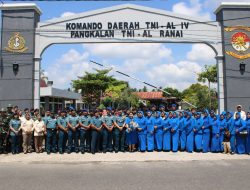 Lanal Ranai Lepas Danlanal Ranai dan Ketua Jalasenastri Dengan Suasana Haru dan Bangga