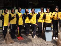 Polwan Polres Kepulauan Seribu Gelar Bakti Kebersihan Lingkungan Sambut HUT Polwan ke-78