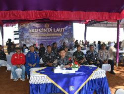 Sambut Hari Jadi Ke-81 TNI AL, Lanal Banjarmasin Gelar Aksi Aku Cinta Laut di Pantai Tabanio