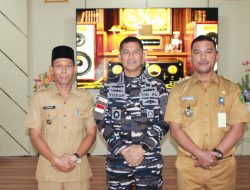 Komandan Lanal Ranai Terima Penyerahan Surat Alas Hak Tanah di Pulau Midai